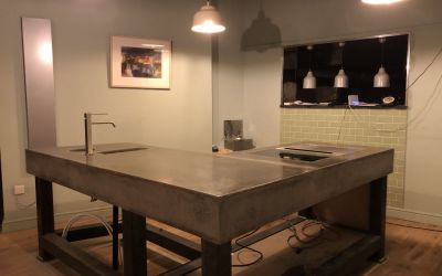 How Thick Should Concrete Worktops Be?